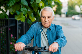 دمانس و آلزایمر چه تفاوت‌هایی دارند؟